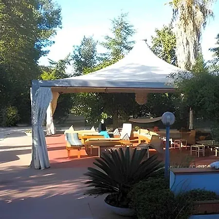 Corallo Hotell 2*